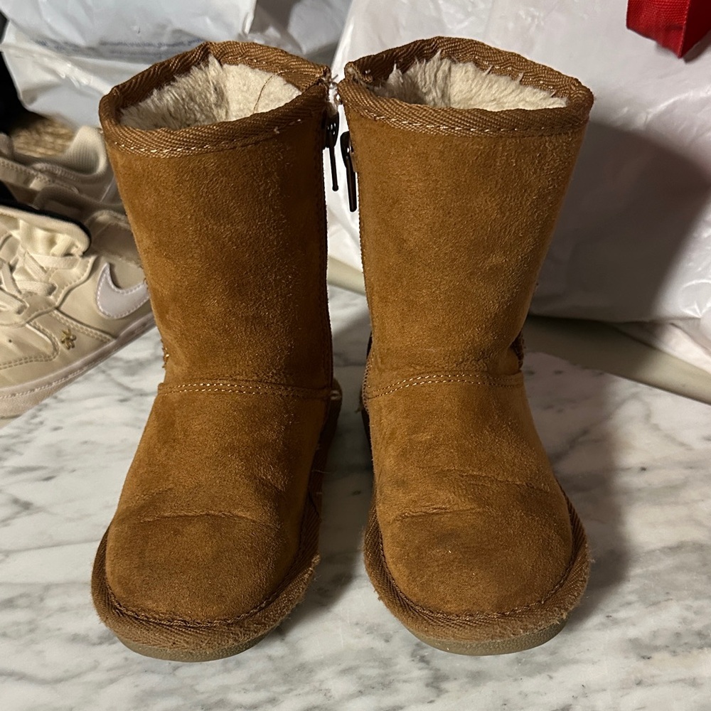 Harper Canyon Kids Brown Suede Fleece-Lined Boots